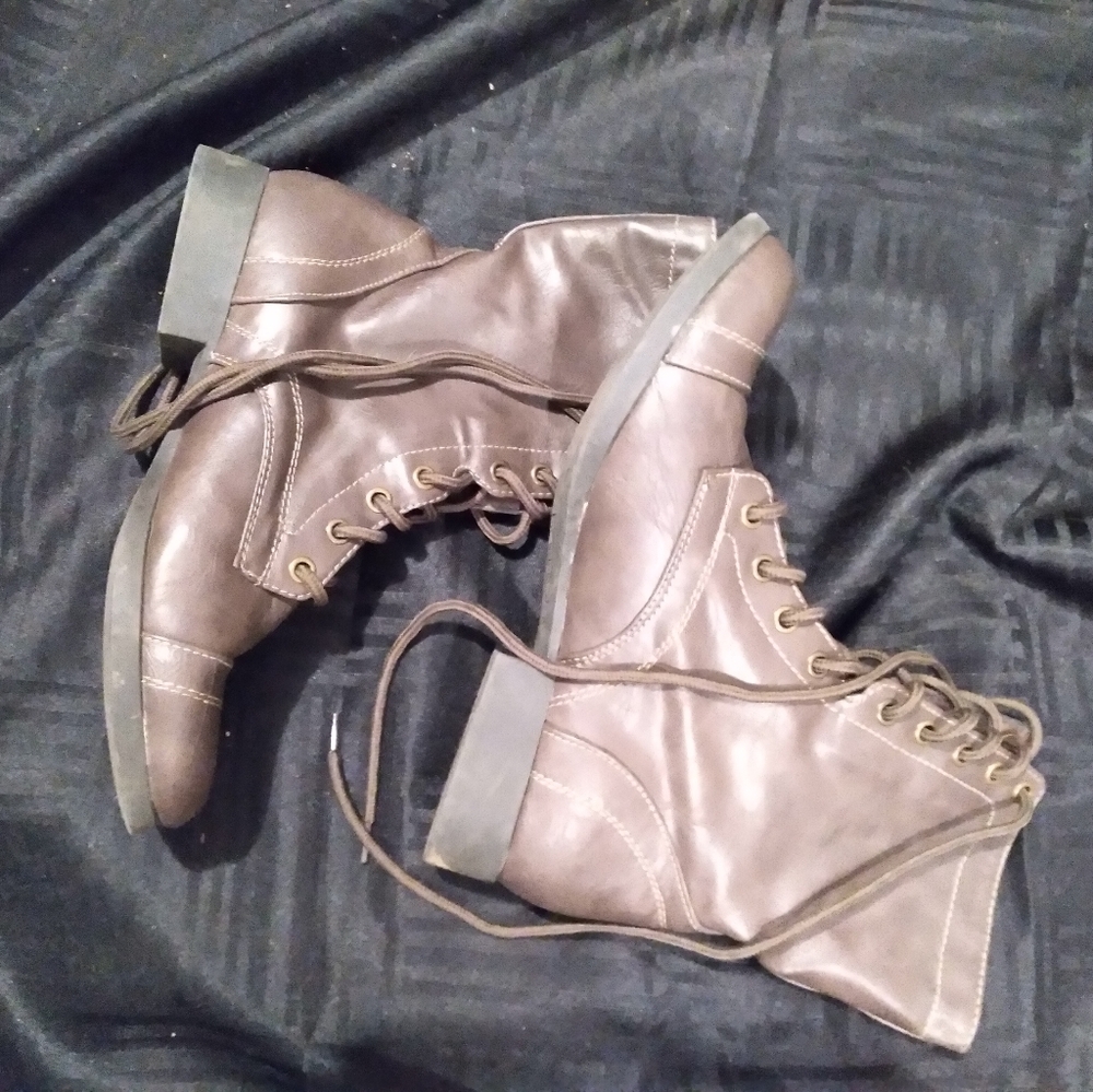 Lace up boots